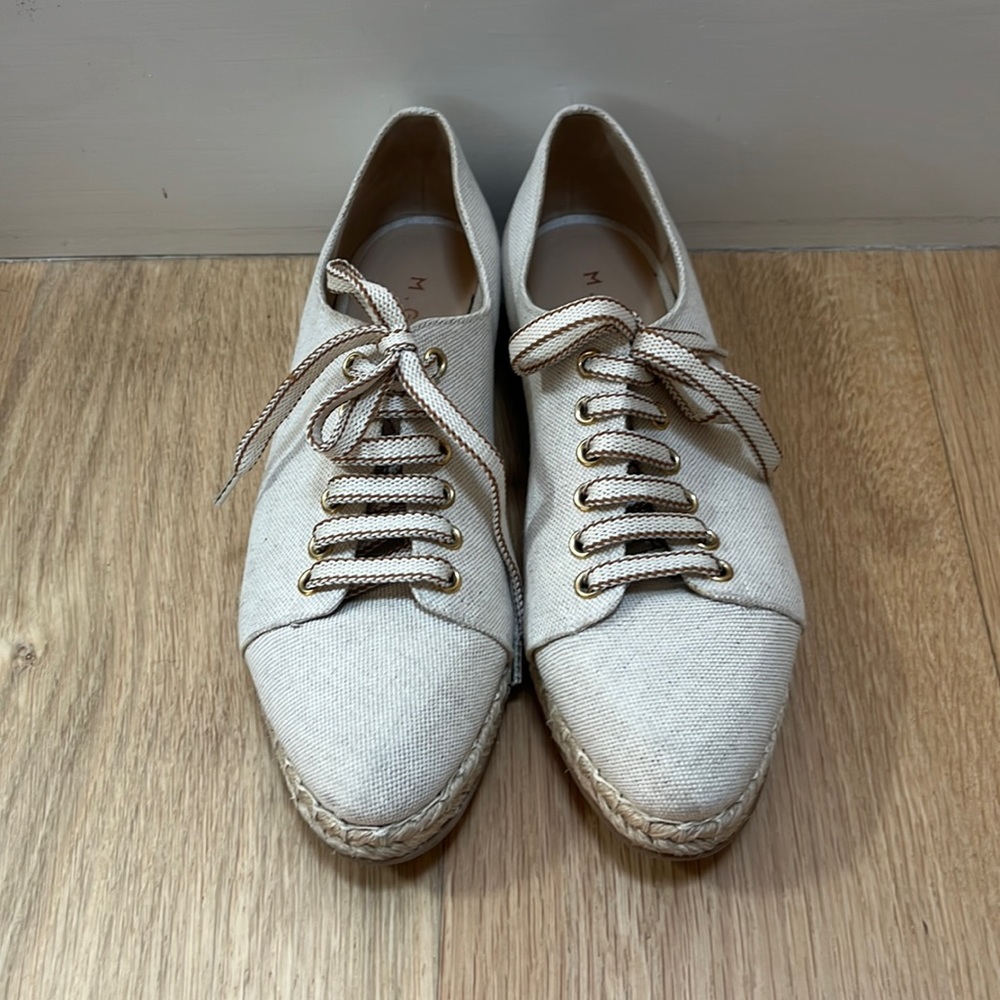 M. Gemi Canvas tennis shoe. Espadrille style